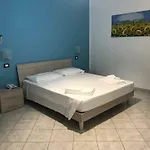 Costa Azzurra Отель Мессина